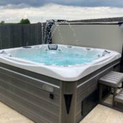 British Hot Tub Whirlpool Windsor | SPA Natural