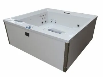 Infinitas MB1600 Energy Outdoor-Whirlpool